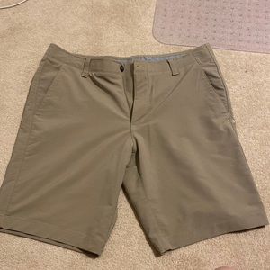Under Armor Mens Golf shorts